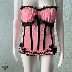 🩷Pink Corset w/black lace trim🩷